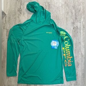 NWT Men’s Columbia UPF 50 long sleeve with hood